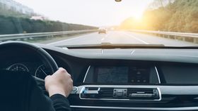 Până la ce dată trebuie plătit impozitul auto pentru 2024? Toți șoferii din România trebuie să știe asta